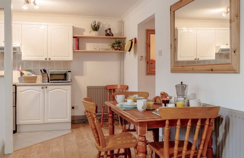 Llanrhidian Higher Cottage | The Game Cottage at Blaen Cedi Farm - New for July 2019