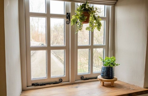Leafield House | The Gamekeeper's Cottage - Stunning 2 Bed
