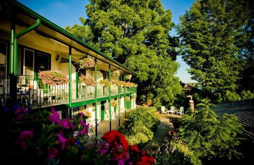 Gananoque Hotel | The Gananoque Inn