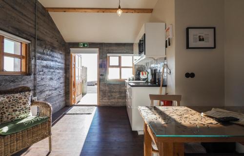 Varmahli Apartment | The Garage