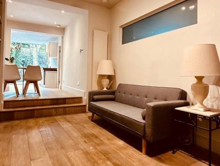 Hammersmith Broadway Apartment | The Garden Apartment