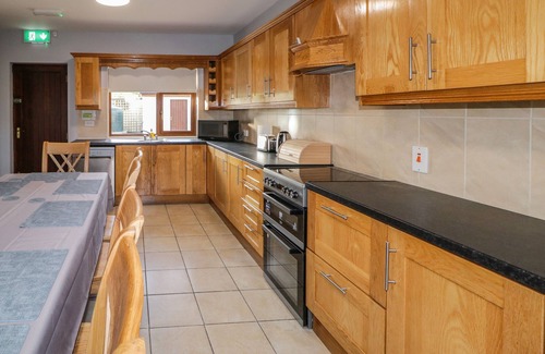 Newry Cottage | THE GARDEN COTTAGE, family friendly, with a garden in Crossmaglen