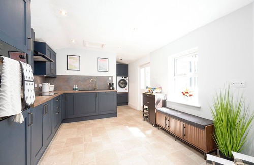 Portsoy Cottage | The Garden Cottage With Hot Tub, Pet Friendly!