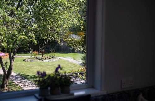 Portsoy Cottage | The Garden Cottage With Hot Tub, Pet Friendly!