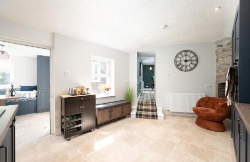 Portsoy Villa | The Garden Cottage with Hot Tub