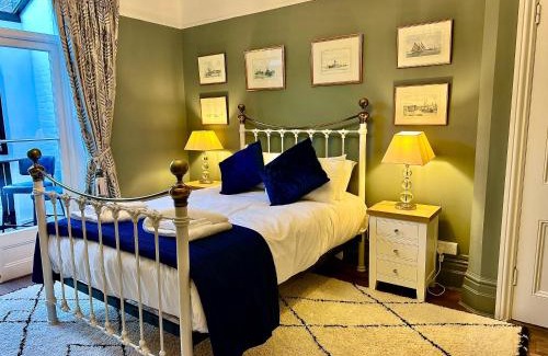 Dorchester House | The Garden Flat