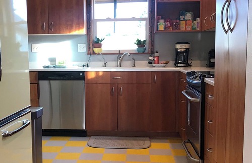 Corvallis House | The Garden House- 5 minutes from OSU
