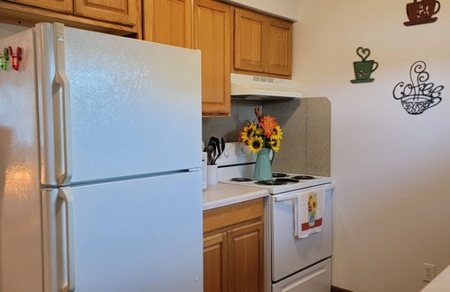 Annapolis House | THE GARDEN HOUSE A FEW BLOCKS FROM THE WORLD'S LARGEST & FAIRVIEW PARK