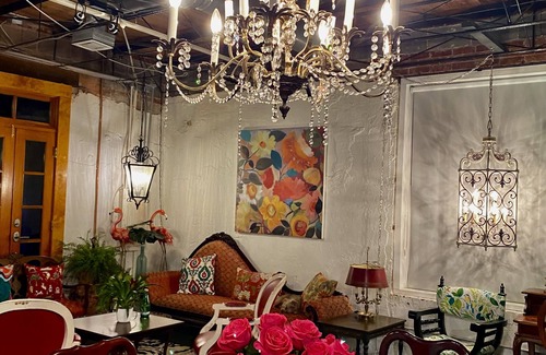 Beauregard Town Historic District House | The Garden House - 'Artsy Elegance' - A "Stay to Remember" in Beauregard Town!