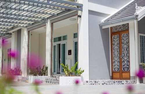 Luang Prabang Villa | The Garden House Room 1