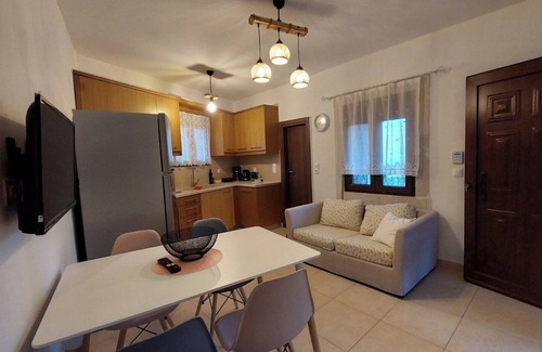 Pefki Cottage | The Garden House, Sitia