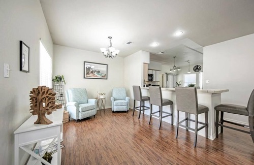 Lakeway House | The Garden House-Vacation~Retreat~Relaxation.
