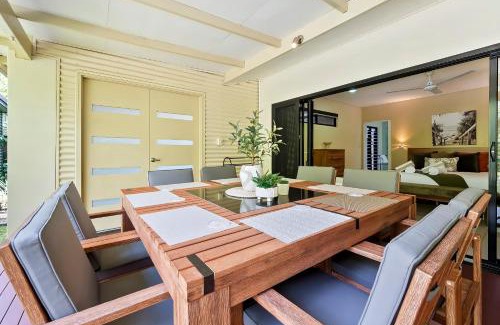 Clifton Beach House | The Garden Nook Clifton Beach