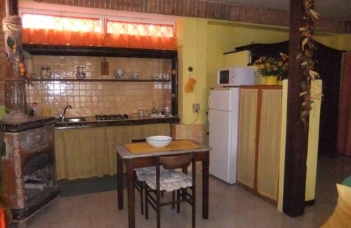 Zona Ospedaliera Apartment | The garden of Jole country House