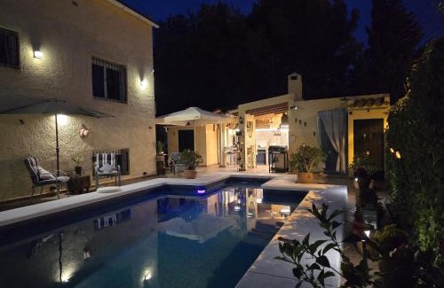 La Nucia House | The Garden RA Floor Private Rooms, Pool, Garden Access