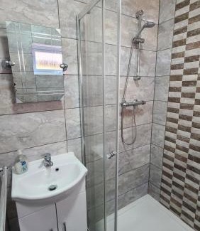 Cannock Apartment | The Garden Room