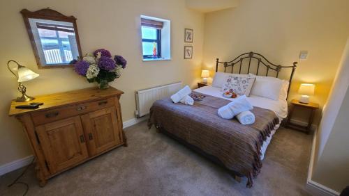 Cannock Apartment | The Garden Room