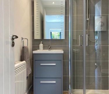 Henley Apartment | The Garden Room