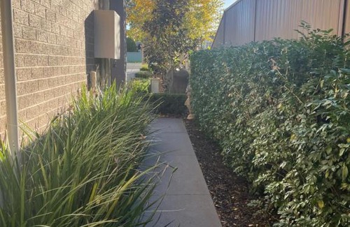 Wentworthville House | -The Garden Room - with Private Entrance & Private Bathroom