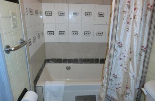 Valdosta Hotel | The Garden Villas Hotel