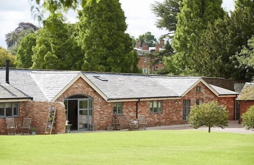 Weston Under Lizard Cottage | The Gardener's Bothy, is a stylish refurbished self catering holiday cottage on the Weston Park Esta