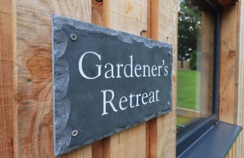 Hutton House | The Gardener's Retreat