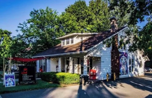 Spring Hill Apartment | The Gardenia Suites ™ - Suite B ~ Country feel in the heart of Spring Hill.