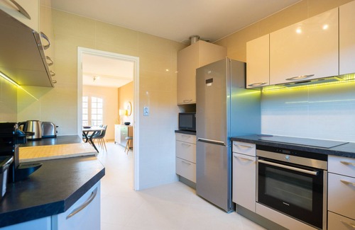 Carqueiranne Apartment | The Gardens of Provence - Beautiful shoreline - Near sea