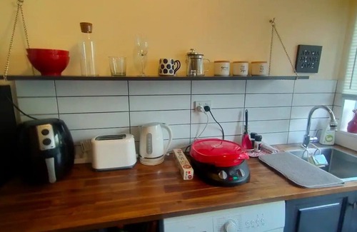 The Gardens Apartment | The Gardens Stay - Great location
