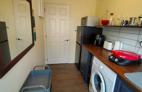 The Gardens Apartment | The Gardens Stay - Great location