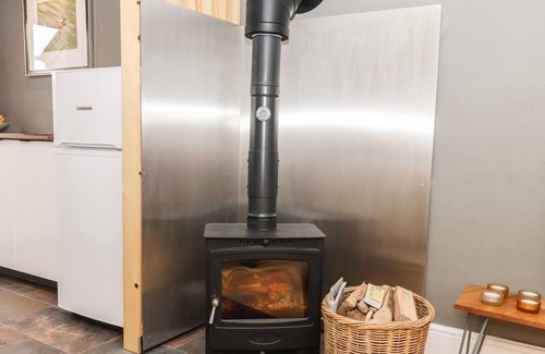 Chulmleigh Apartment | THE GARRET, romantic, character holiday cottage in Chulmleigh