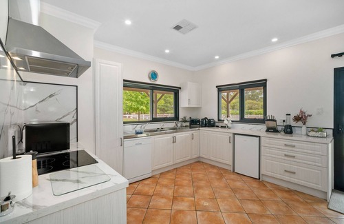 Brigadoon House | The Gatehouse at Glenbaile Estate - luxury living in the Swan Valley