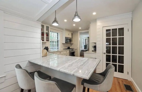 Dedham House | The Gatehouse, Cheerful 3 bedroom 3 bathroom house