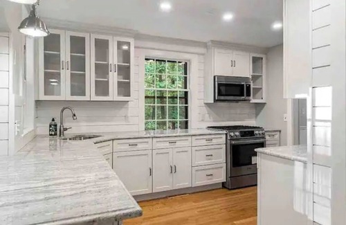 Dedham House | The Gatehouse, Cheerful 3 bedroom 3 bathroom house