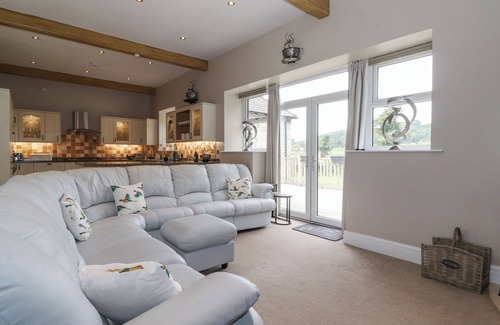 Levens House | THE GATEHOUSE, pet friendly, with open fire in Levens