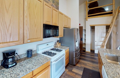 Grand Lake Cabin | The Gateway Inn