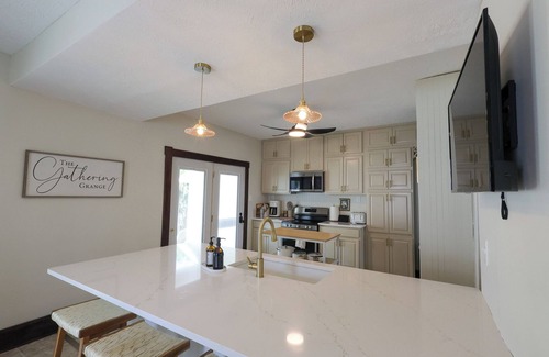 Lexington House | The Gathering Grange- 6 Bedrooms, Sleeps 12