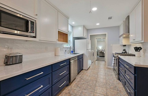 Camelot House | The Gathering Place ~ The Perfect Hangout close to Campus!