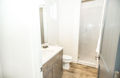 Washington Fields Apartment | The Gathering Place by Freedom Vacation Rentals
