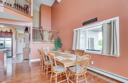 Rushville House | ‘The Gathering Place’: Rushville Home w/Hot Tub