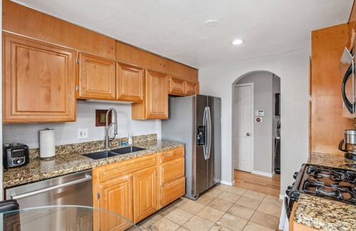 North Alameda House | The Gem of Lakewood!