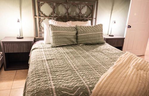 Newburgh Apartment | The Gentry House