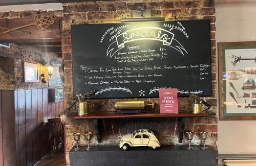 Waterlooville Other | The George at Finchdean