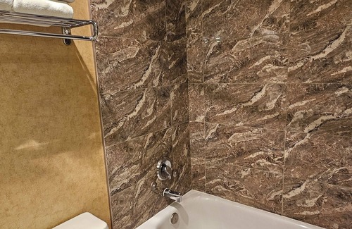 Dawson Creek Hotel | The George Dawson Inn & Conference Centre