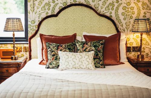 Hathersage Hotel | The George