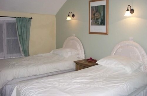 Newent Hotel | The George Hotel