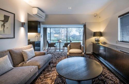 Christchurch City Centre Hotel | The George