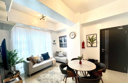 Guadalupe Condo | The Getaway @one pavilion place banawa cebu city.