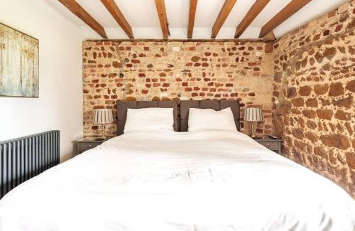 Pentney House | The Gig House - relaxing countryside spa break