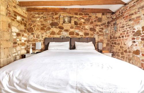 Pentney House | The Gig House - relaxing countryside spa break